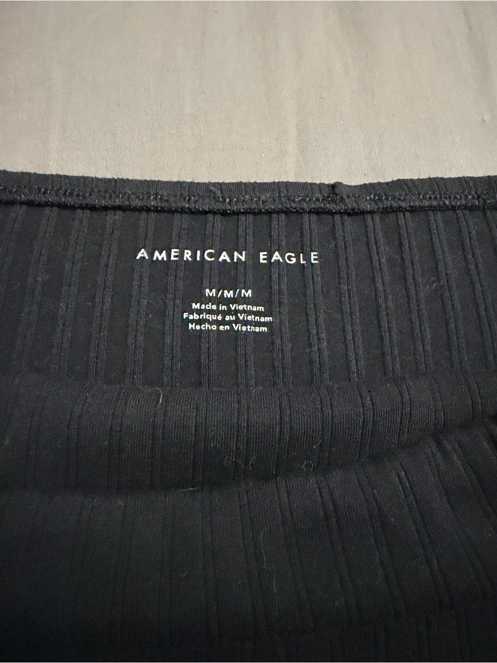 American Eagle Ribbed Black Tube Top Size Medium Strapless Basic - Picture 2 of 5